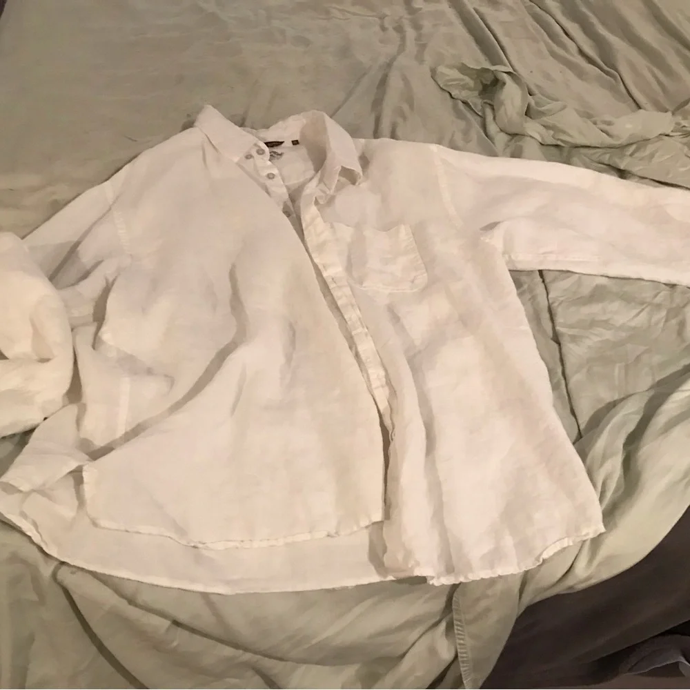 XL white linen shirt worn worn a couple of time. - Picture 2 of 3